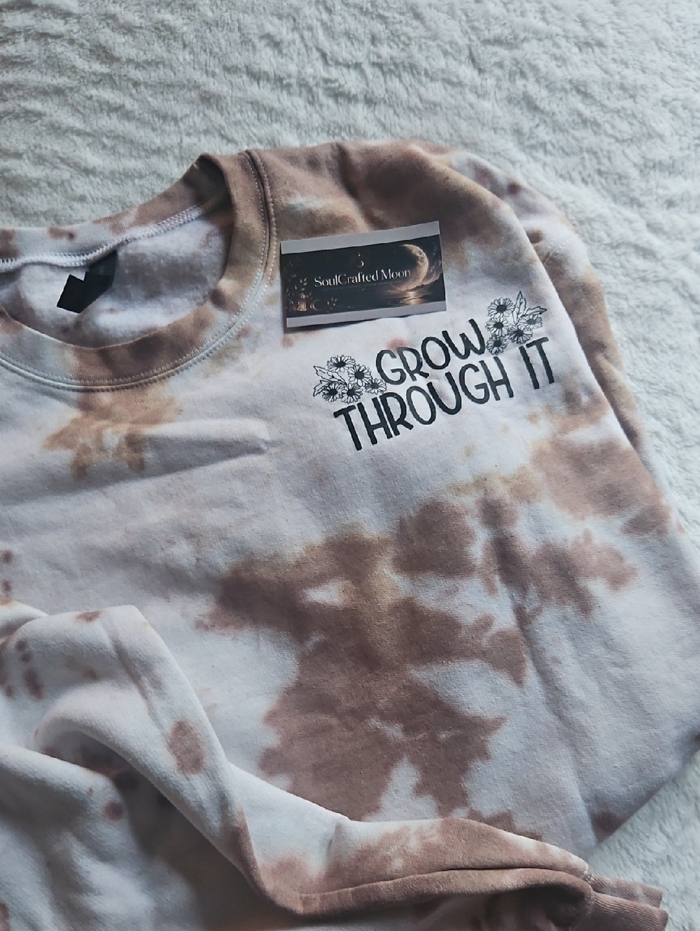 Gildan Tie-Dye Sweatshirt in White and Brown with "Grow Through It" Graphic